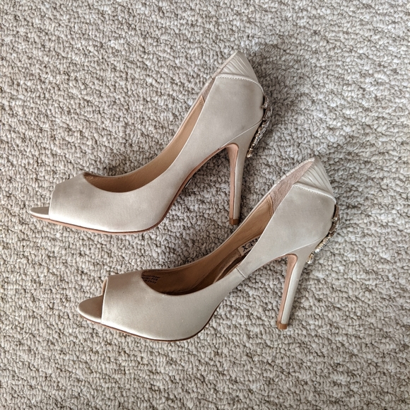 Badgley Mischka open toe wedding pump - Picture 6 of 10